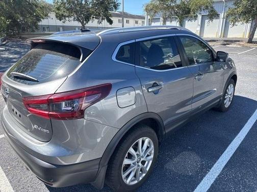 2022 Nissan Rogue Sport SV