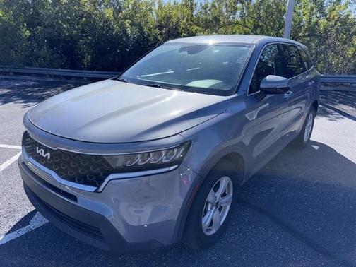2022 Kia Sorento LX