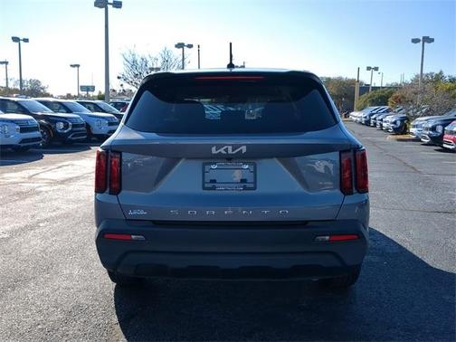 2022 Kia Sorento LX