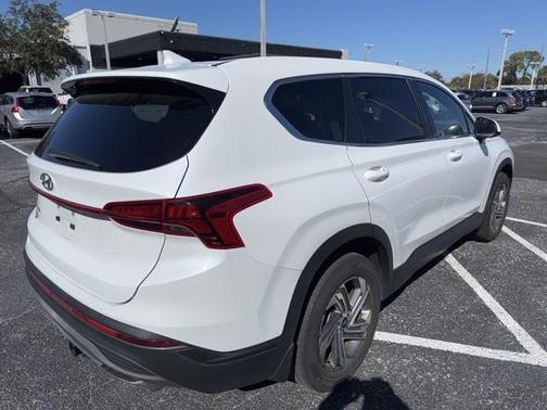 2022 Hyundai SANTA FE SE