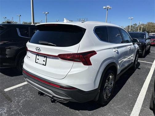 2022 Hyundai SANTA FE SE