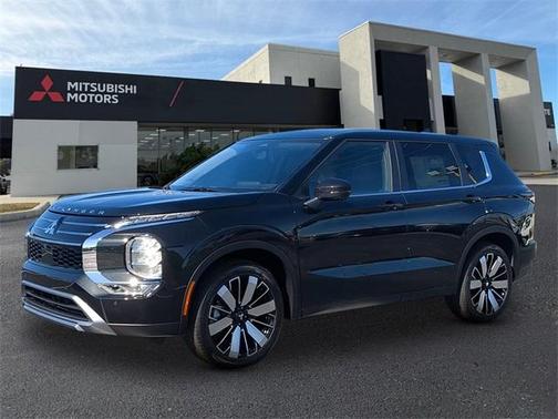 2026 Mitsubishi Outlander SE