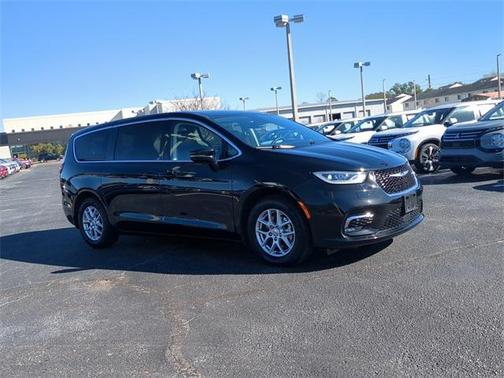 2024 Chrysler Pacifica Touring-L