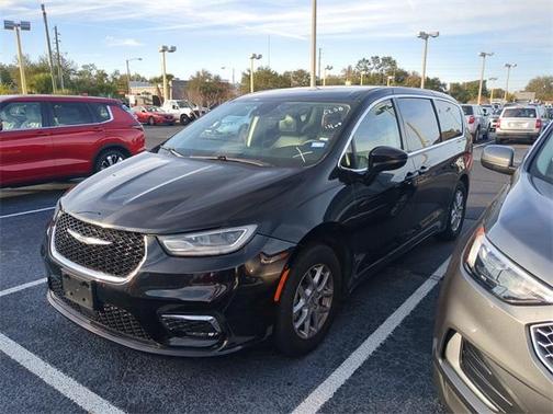 2024 Chrysler Pacifica Touring-L