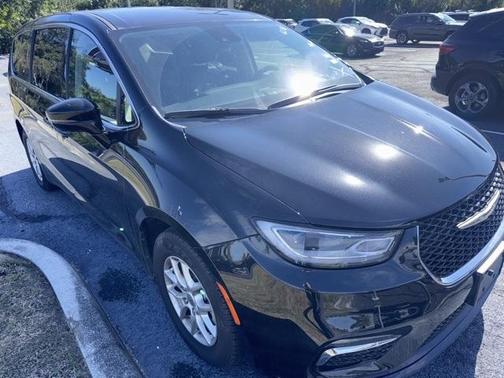 2024 Chrysler Pacifica Touring-L