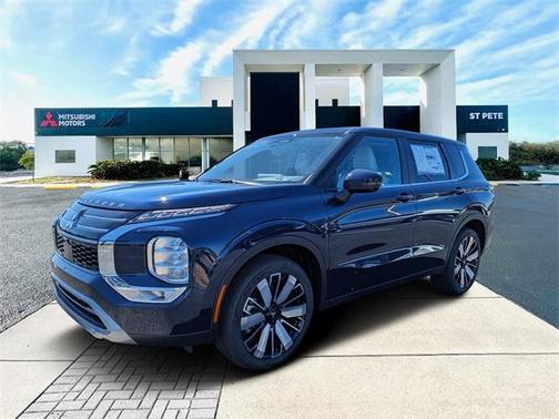 2025 Mitsubishi Outlander SE