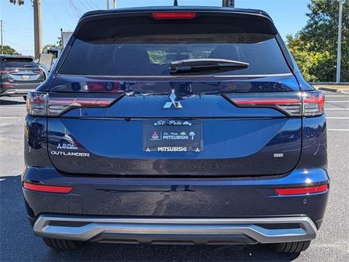 2025 Mitsubishi Outlander SE