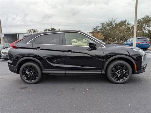 2025 Mitsubishi Eclipse Cross LE