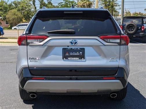 2024 Toyota RAV4 Hybrid XSE