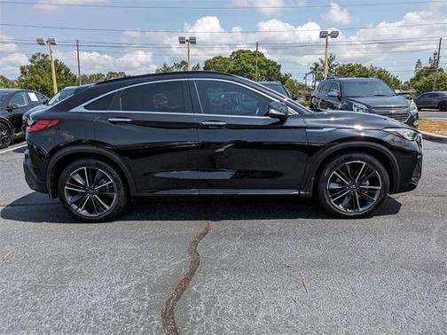 2022 INFINITI QX55 LUXE