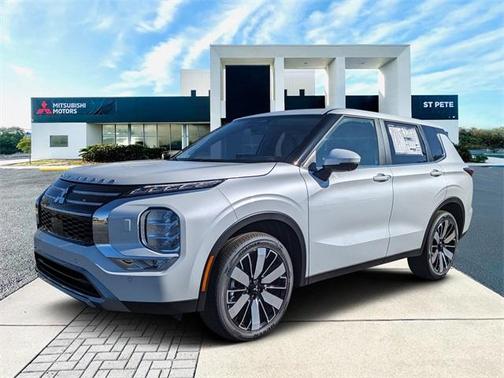 2025 Mitsubishi Outlander SE