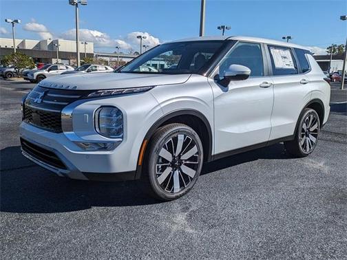 2025 Mitsubishi Outlander SE