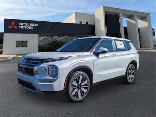 2025 Mitsubishi Outlander SE