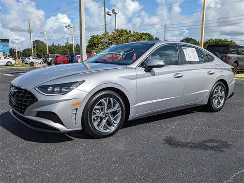 2023 Hyundai SONATA SEL