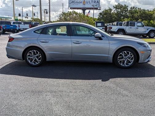 2023 Hyundai SONATA SEL