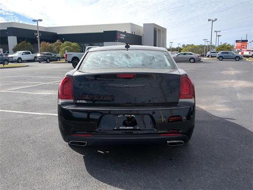 2022 Chrysler 300 Touring