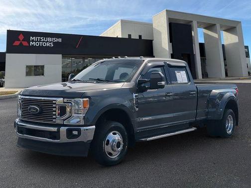 Magnetic 2020 Ford F-350 Lariat Super Duty