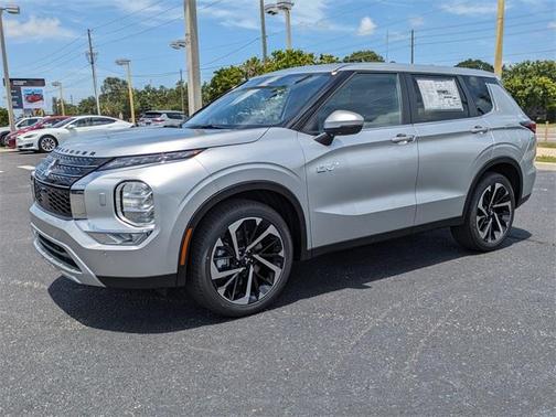 2025 Mitsubishi Outlander PHEV SE