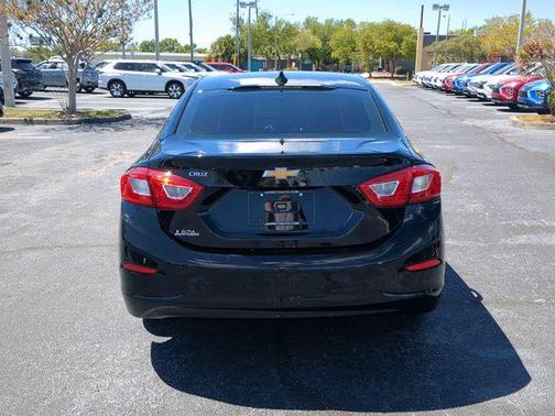 2018 Chevrolet Cruze LS