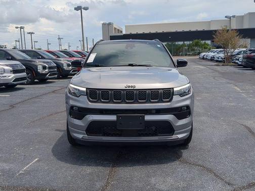 Billet Silver Metallic Clearcoat 2023 Jeep Compass Limited