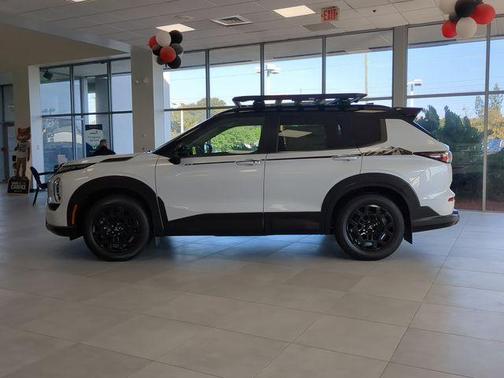 White 2025 Mitsubishi Outlander Trail Edition