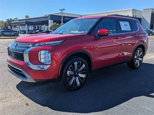 2025 Mitsubishi Outlander SE