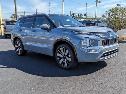2025 Mitsubishi Outlander SEL