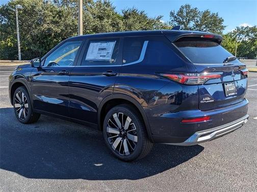 2025 Mitsubishi Outlander SE