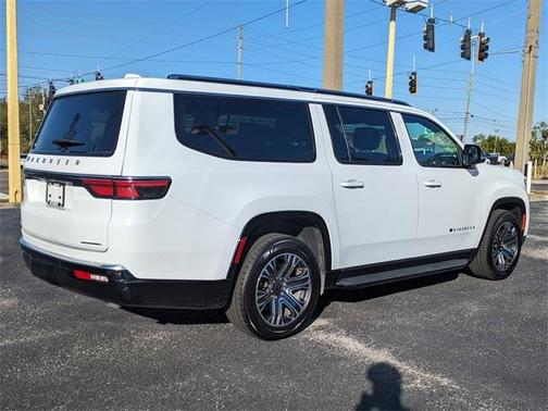 2023 Jeep Wagoneer L Series II