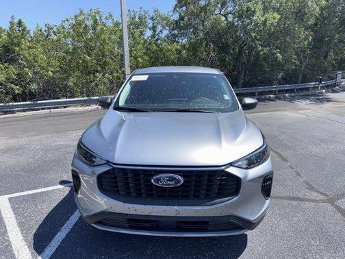 Silver Metallic 2023 Ford Escape Active