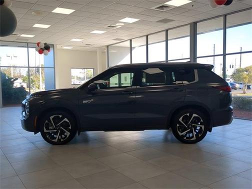 2025 Mitsubishi Outlander PHEV SEL