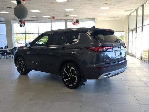 2025 Mitsubishi Outlander PHEV SEL