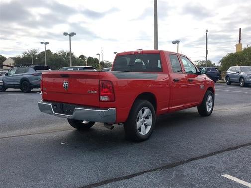 2024 RAM 1500 Classic SLT
