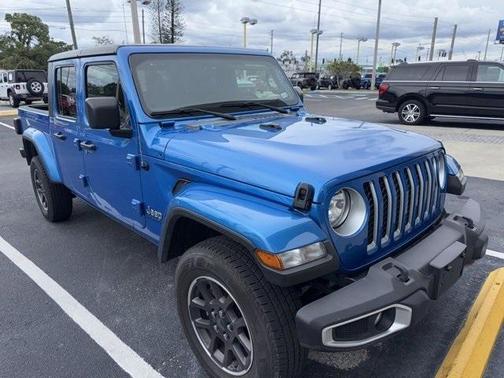 2023 Jeep Gladiator Overland