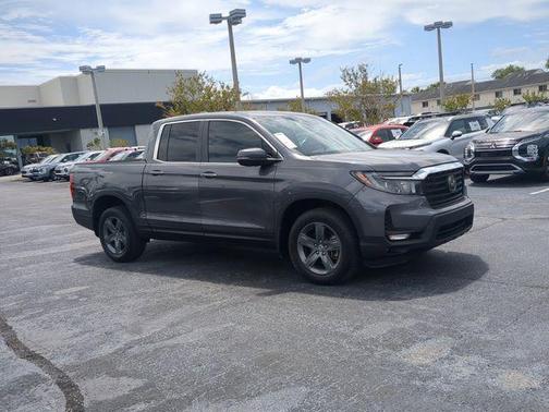 Silver 2023 Honda Ridgeline RTL