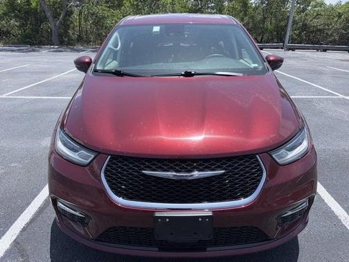 2023 Chrysler Pacifica Touring-L