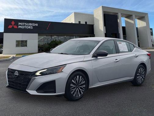 Brilliant Silver Metallic 2024 Nissan Altima 2.5 SV