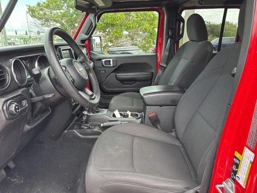 2023 Jeep Gladiator Sport