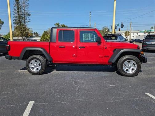 2023 Jeep Gladiator Sport