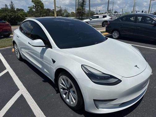 2021 Tesla Model 3 Standard Range Plus