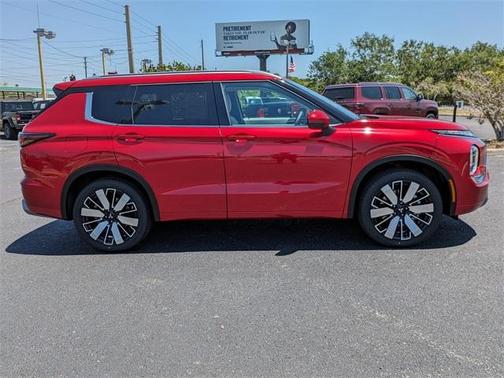 2025 Mitsubishi Outlander SEL