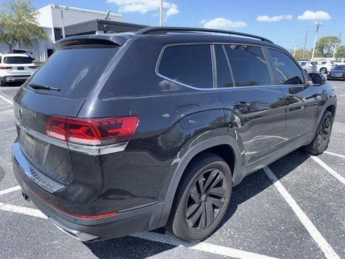 2022 Volkswagen Atlas 3.6L SE w/Technology