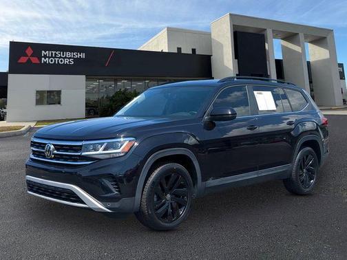 Deep Black Pearl Effect 2022 Volkswagen Atlas 3.6L SE w/Technology