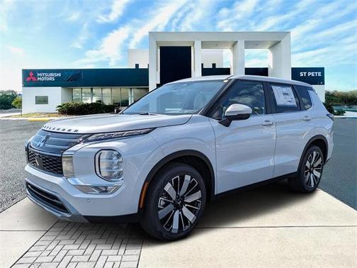 2025 Mitsubishi Outlander SE