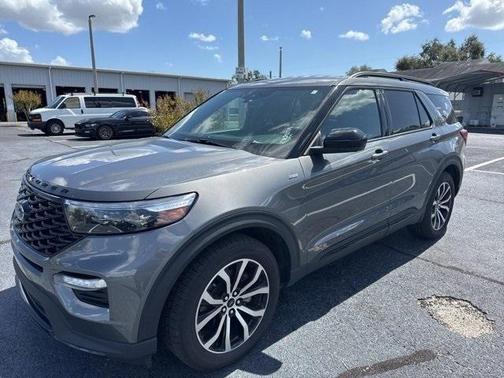 2023 Ford Explorer ST-Line