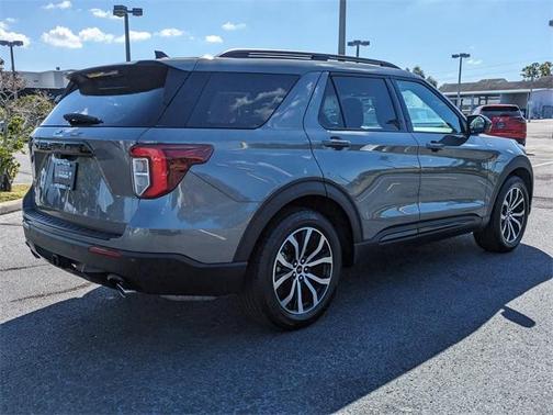 2023 Ford Explorer ST-Line