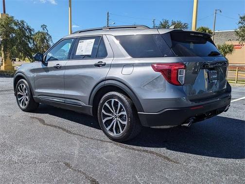 2023 Ford Explorer ST-Line
