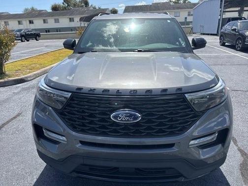 2023 Ford Explorer ST-Line
