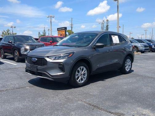 Gray Metallic 2024 Ford Escape Active