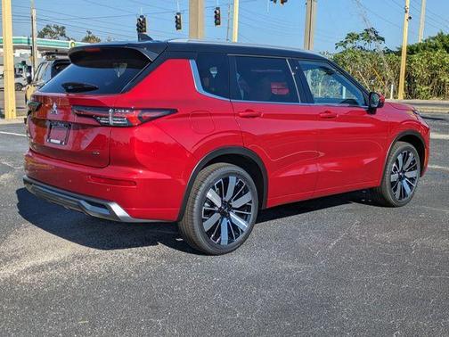 2025 Mitsubishi Outlander SEL